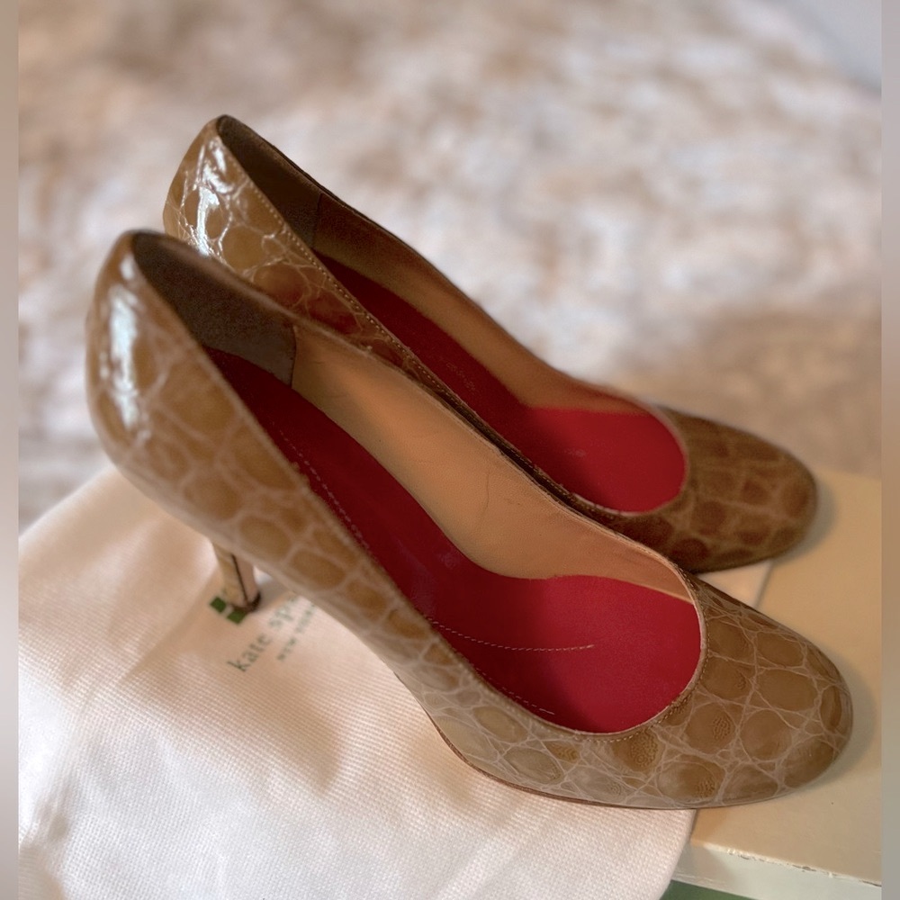 NEW IN BOX KATE SPADE KAROLINA CAMEL CROC HEELS SIZE 7.5 - Picture 13 of 13